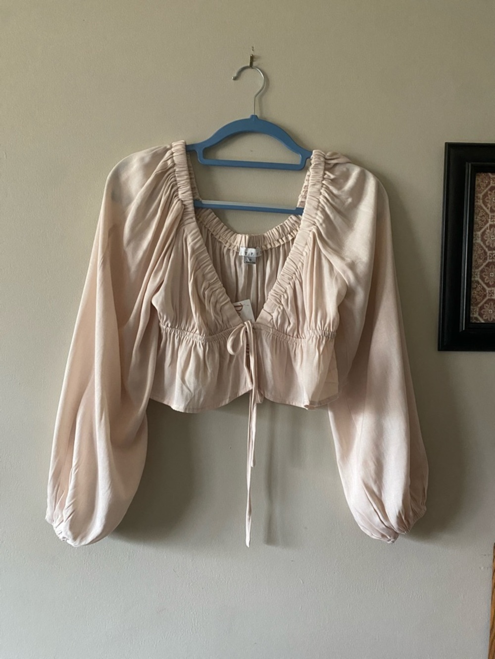 HYFVE Champagne Cropped Peasant Blouse 🆕